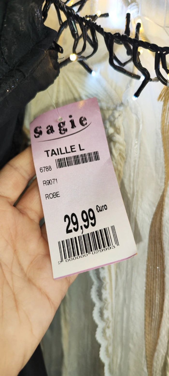 Superbe robe de cérémonie boule noire neuve - photo numéro 9