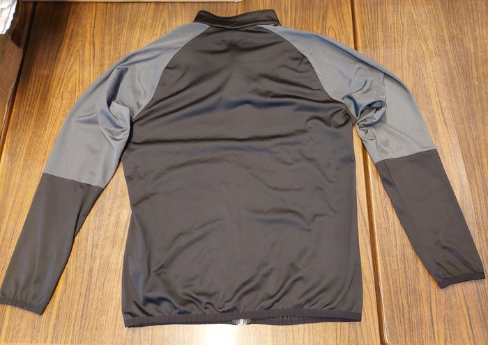 Veste survêtement noire et grise - photo numéro 8