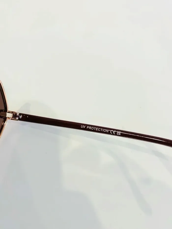 Lunette de soleil femme hexagonale Polarisée bordeaux et dorée uvprotection catégorie 2 - photo numéro 6