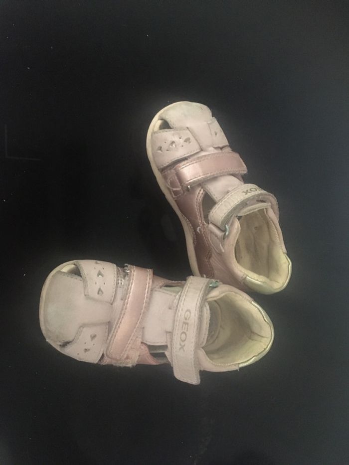 Geox cuir rose fille t21 avec cœur or