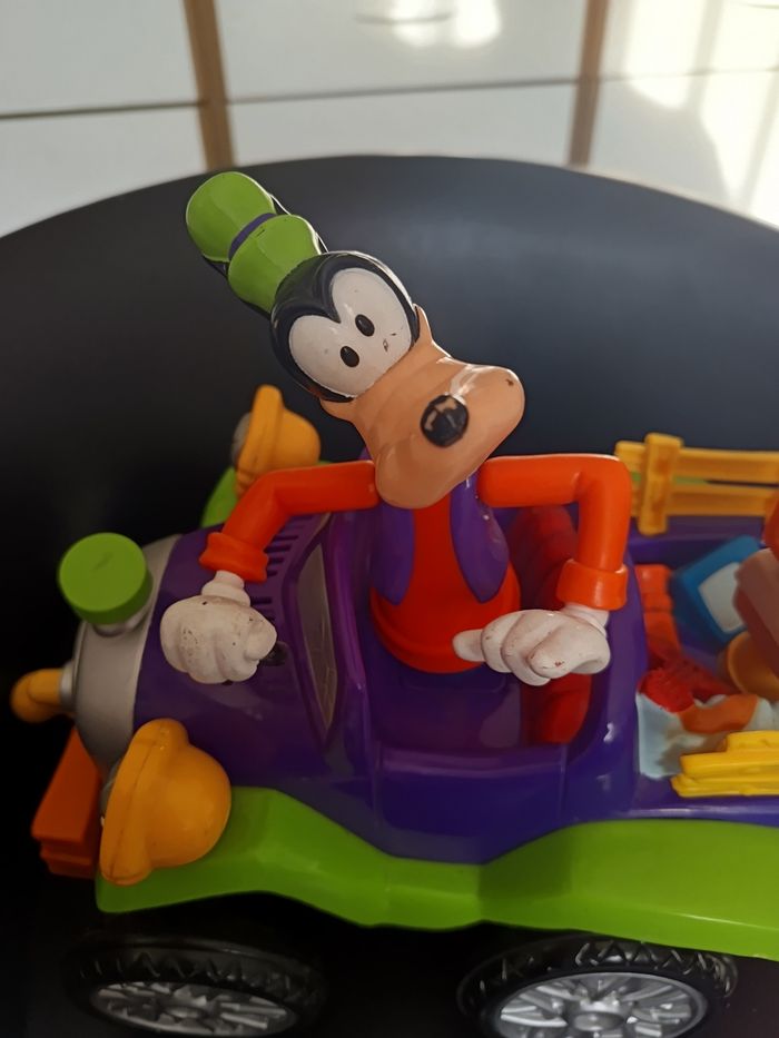 Voiture télécommandée - photo numéro 7