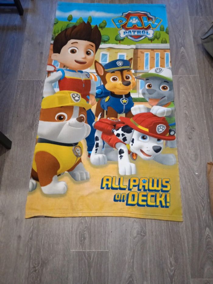 Drap de bain Pat Patrouille largeur 70 cm - longueur 130 cm