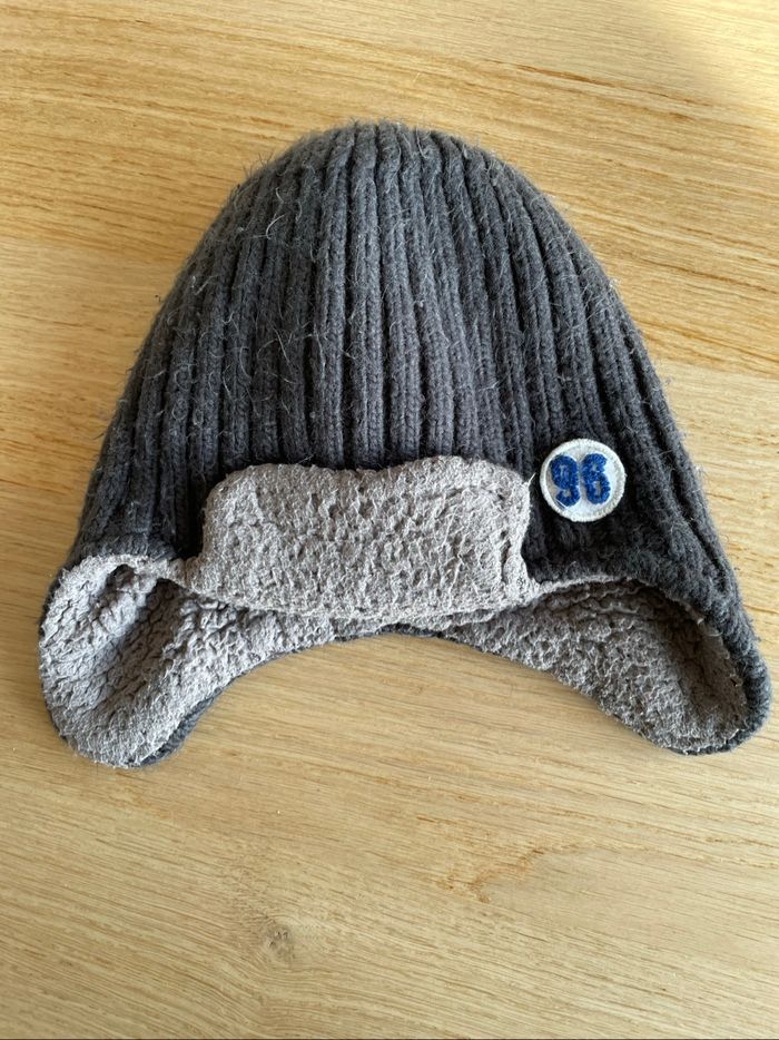 Lot 2 bonnets taille environ 2/4 ans et taille 50/52 - photo numéro 3