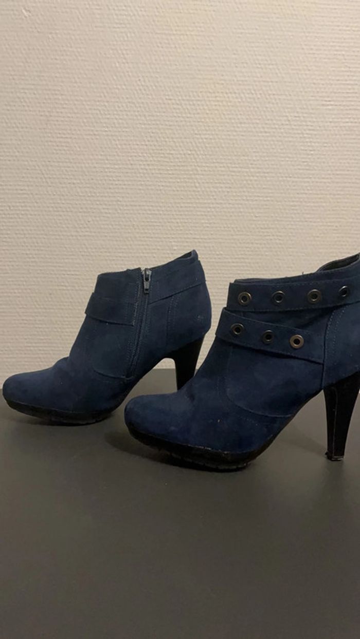 Élégantes bottines bleue marine façon daim 38 - photo numéro 2