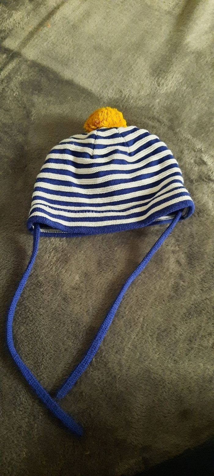 Bonnet - photo numéro 2