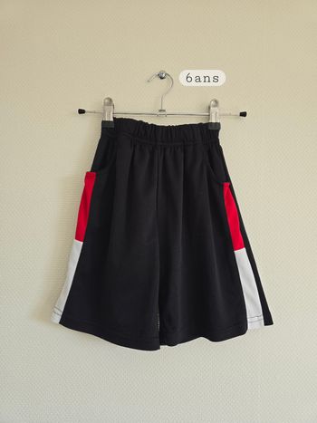 Short noir - Taille 6ans 