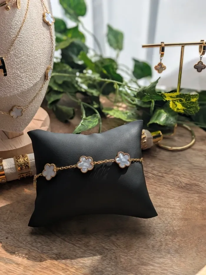 Bracelet trèfle blanc - photo numéro 3