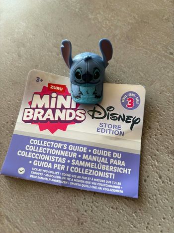 Mini brands Disney Store Édition : Casquette Stitch