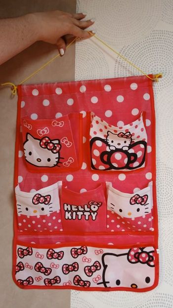 Toile rangement hello kitty