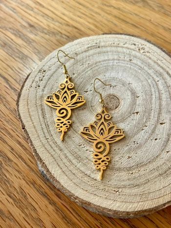 Bouches d’oreilles or fleur