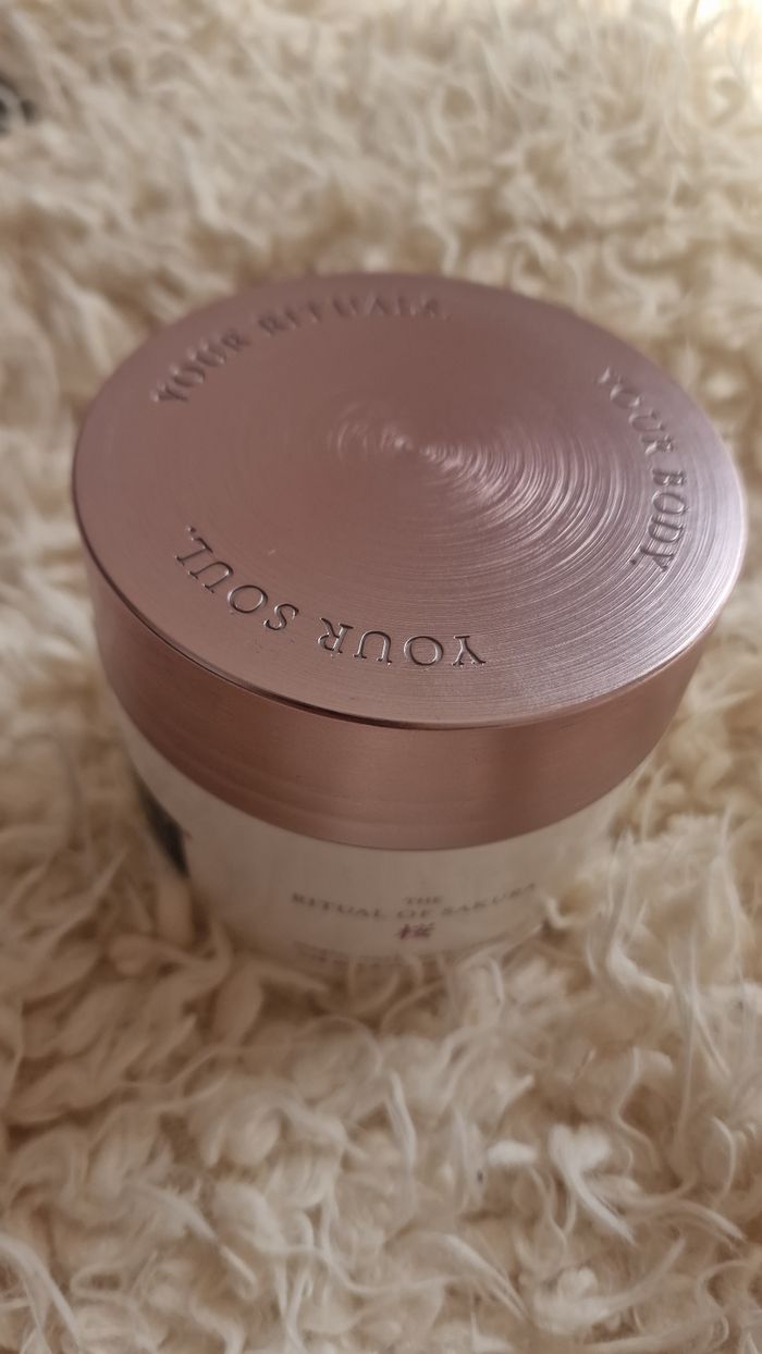Le Rituel de Sakura - Crème pour le Corps - photo numéro 2