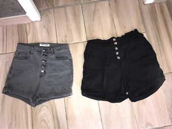 Lot 2 short court taille 38