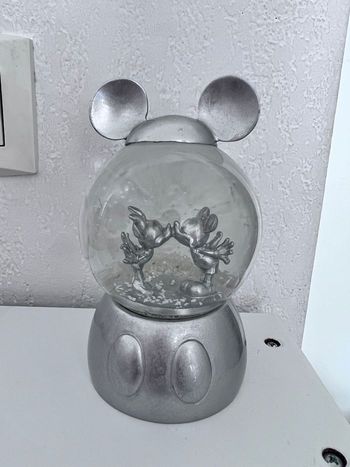 Snowglobe Mickey et Minnie disney