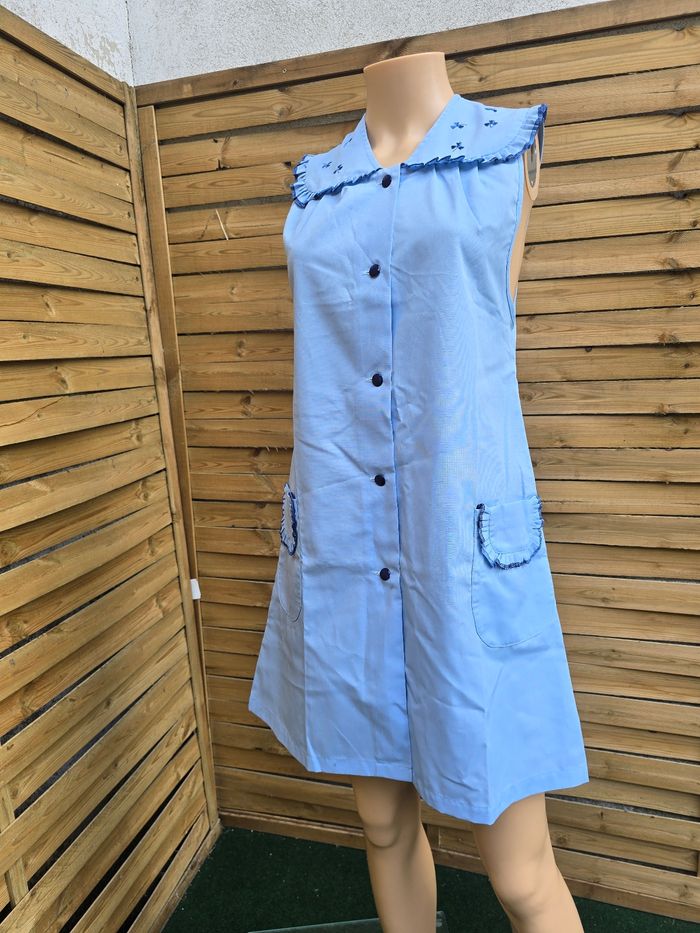 Robe tablier deadstock 🍒vintage 70🍒neuve taille 36/38 - photo numéro 2