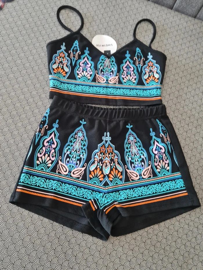 Ensemble top et short - photo numéro 3