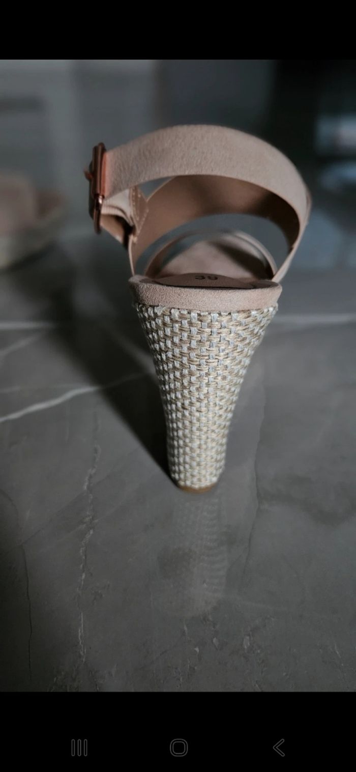 Chaussure a talon - photo numéro 2