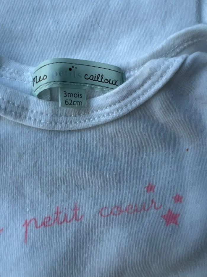 Lot de 4 bodies 3 mois - photo numéro 4