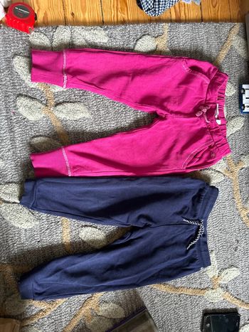 Lot jogging bébé fille