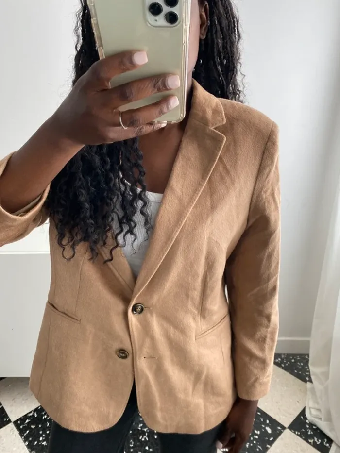 Veste un jour ailleurs - photo numéro 2