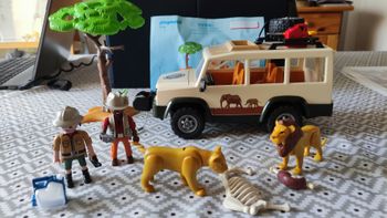 Aventuriers avec 4x4 et lions PLAYMOBIL complet (sans boîte)