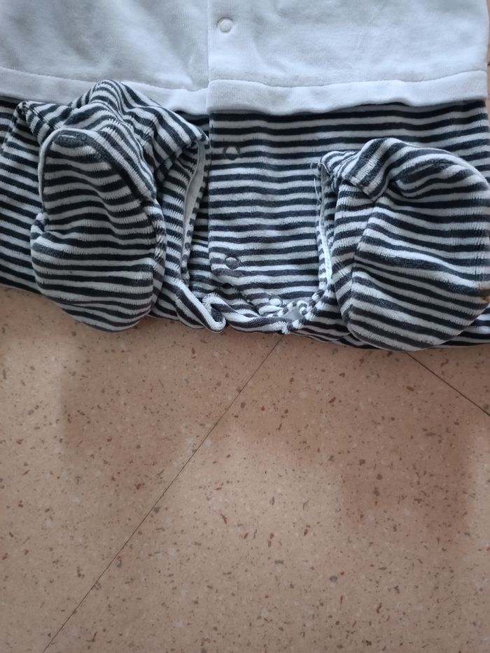 Pyjama bébé 9 mois - photo numéro 3