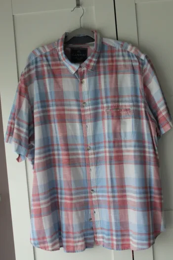 Chemise à carreaux