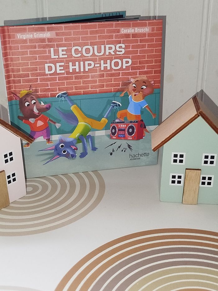 📚 Hachette Jeunesse  Le cours de Hip-hop Neuf