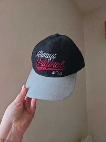 Casquette noir et gris