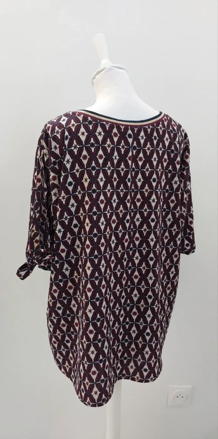 Blouse fluide manches courtes décolleté en v taille 46 - photo numéro 4