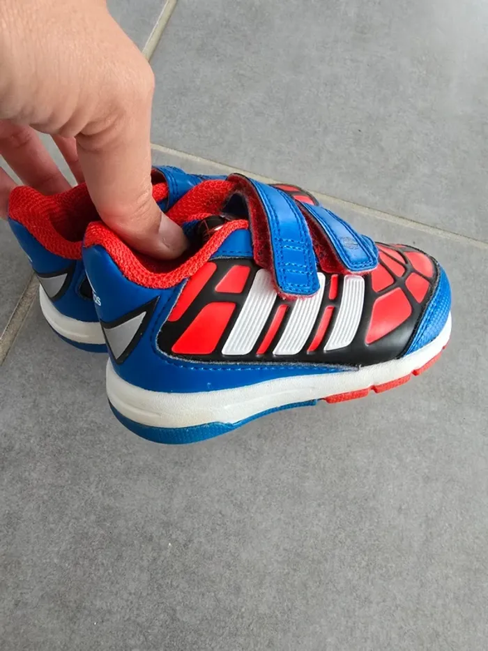 Basket Adidas spiderman - photo numéro 4