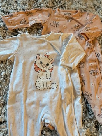 Lot 2 Pyjamas Marie Disney