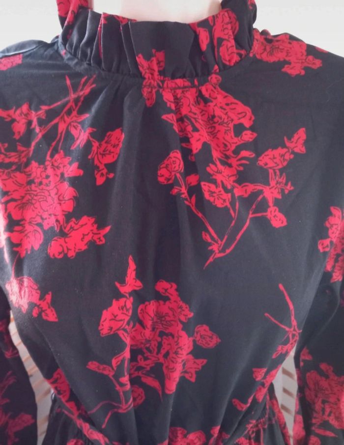 Robe dos nu rouge et noir taille 36 - photo numéro 3