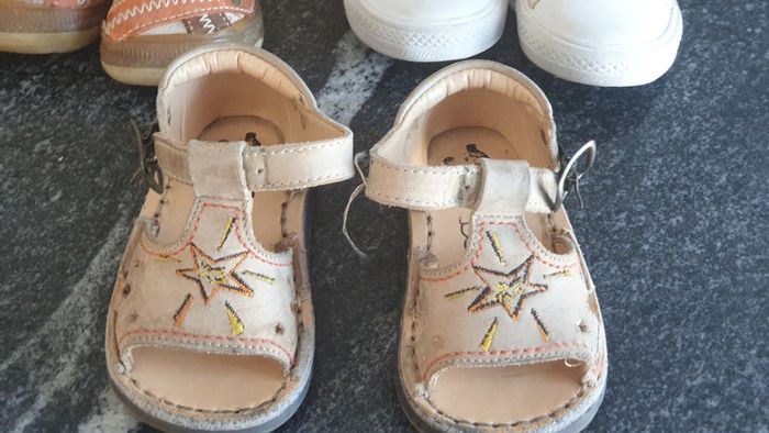 3 paires de chaussures taille 19 et taille taille 18 enfant bebe - photo numéro 4
