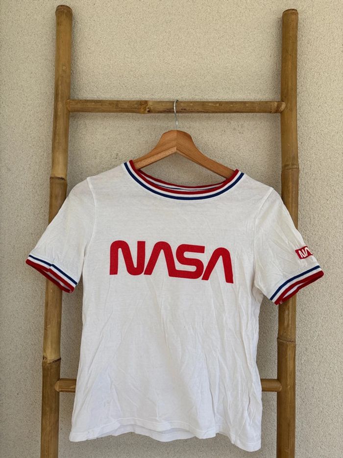 t shirt blanc et rouge Nasa