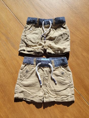 2 shorts beige crème en lin jumeaux