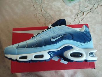 Nike tn neuves pointure 42