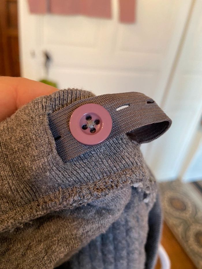 Lot de 1 teeshirt manches longues, 1 slim et une jupe Cyrillus et Okaïdi taille 14 ans. - photo numéro 19