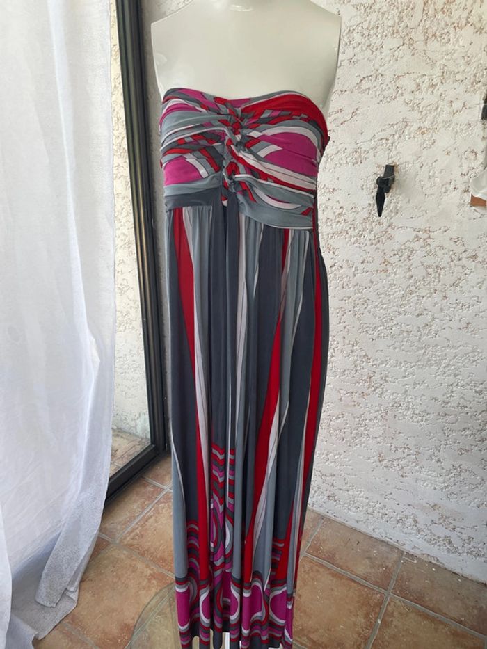 Robe sans bretelles de la marque Belcci