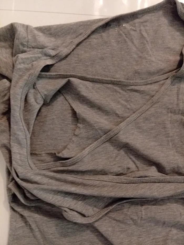 T-shirt de grossesse et d'allaitement - photo numéro 2