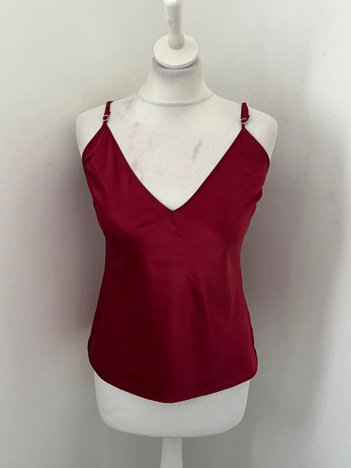 Top débardeur satiné bordeaux Zara S Achat occasion Débardeurs