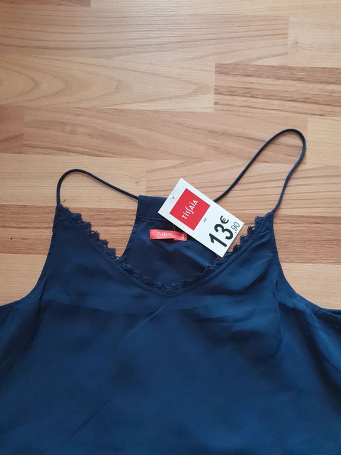 débardeur neuf leclerc t44 - photo numéro 2