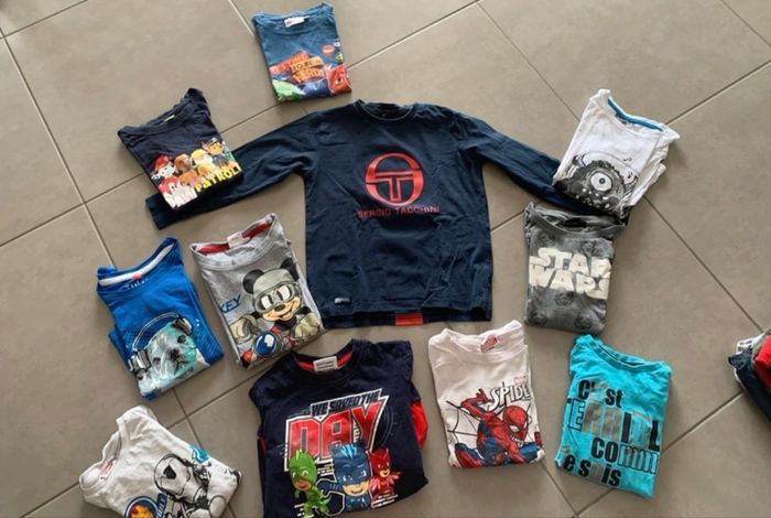 Gros lot vêtements 6 ans garçon - photo numéro 2