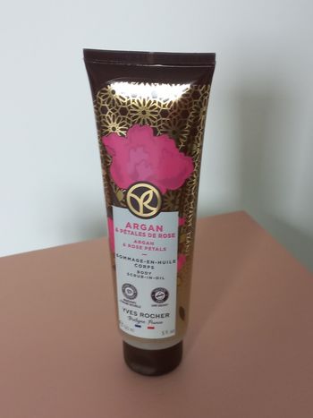 Gommage corps, argan et rose, Yves Rocher