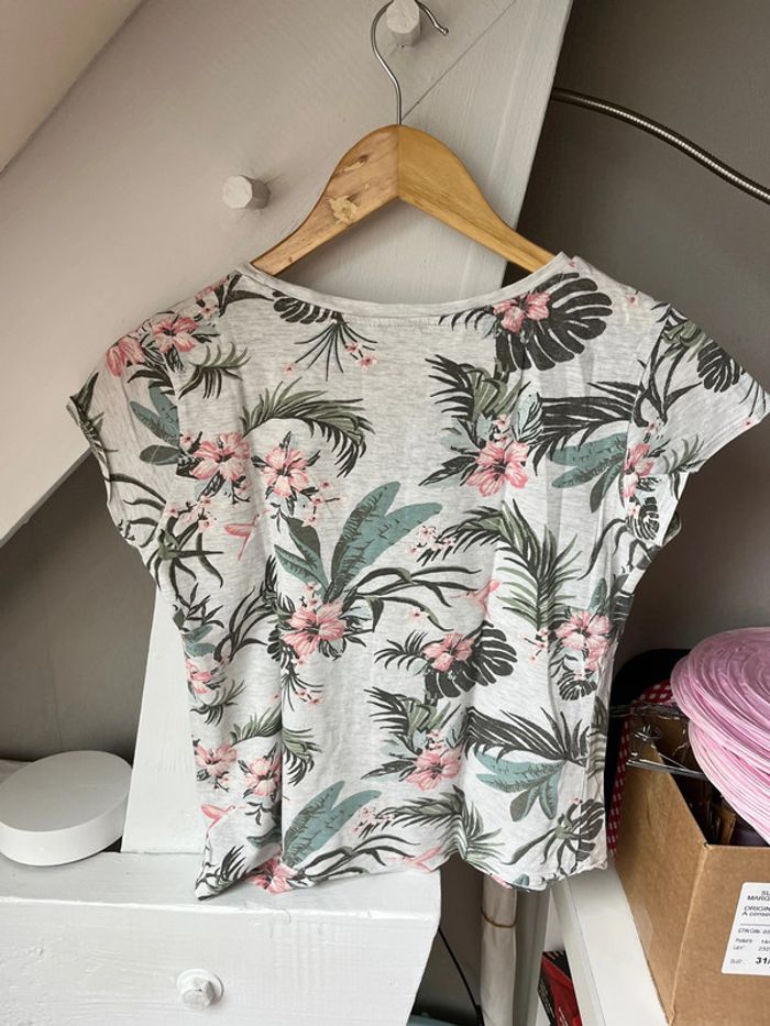 T-shirt H&M 12-13 ans - photo numéro 3