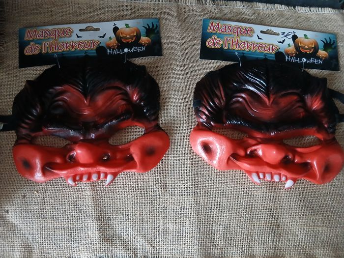 Lot de deux demi masques d’halloween en silicone