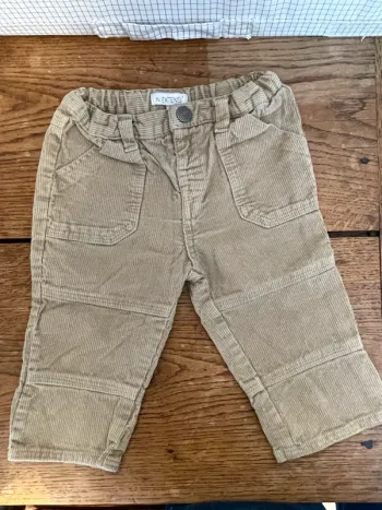 Pantalon en velours beige in extenso 12 mois