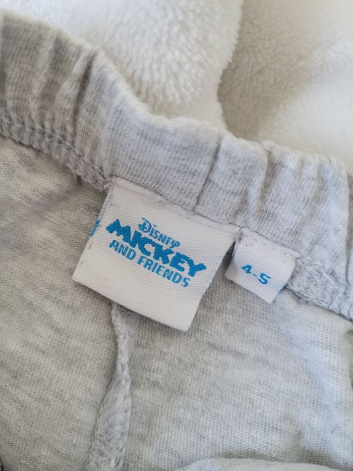 Pyjama Mickey 5 ans TBE - photo numéro 8