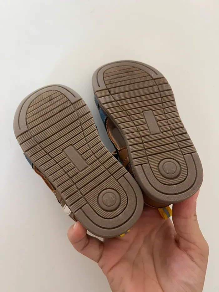Chaussures GEPY l’increvable taille 24 - photo numéro 4