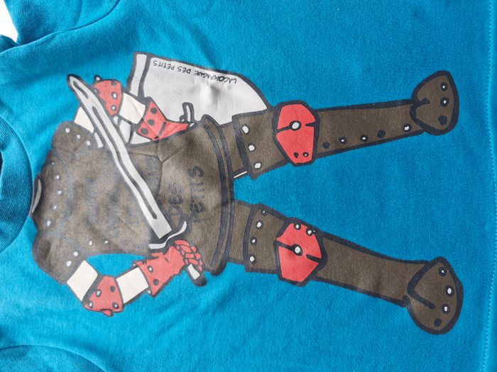 T-shirt manches longues 2 ans La Compagnie des Petits Bleu Chevalier armure épée bouclier - photo numéro 2