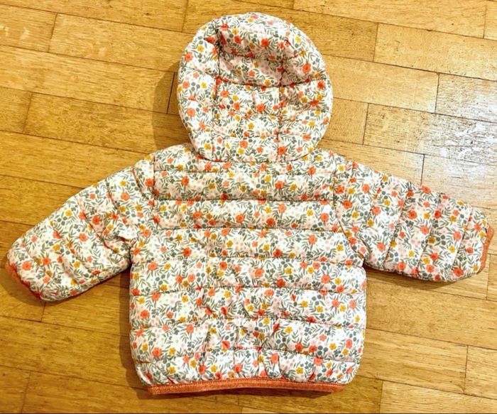 Doudoune fleurie Vertbaudet - 6 mois - TBE - photo numéro 3